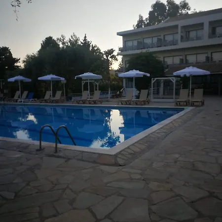 Dassiaholidayclub Hotell 3*